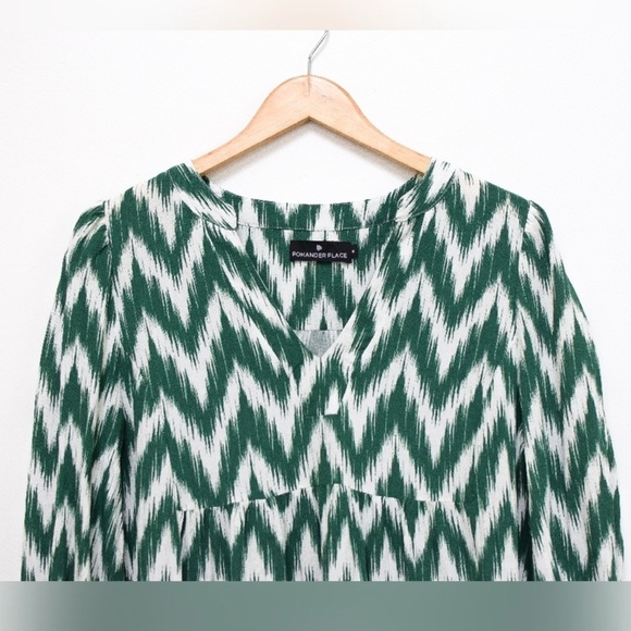 Green Ikat Kenzo Dress
POMANDER PLACE Size M - Picture 5 of 14
